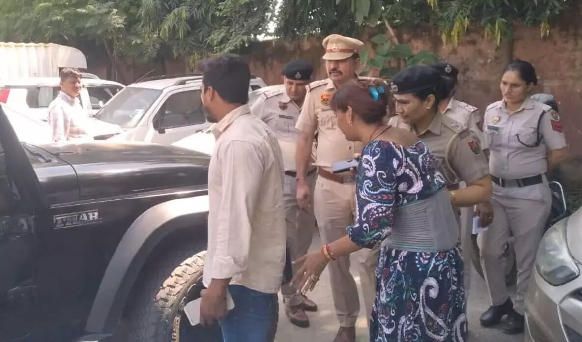Faridabad: एसीपी को प्रापर्टी डीलर मामले में किया सस्पेंड Faridabad: एसीपी को प्रापर्टी डीलर मामले में किया सस्पेंड