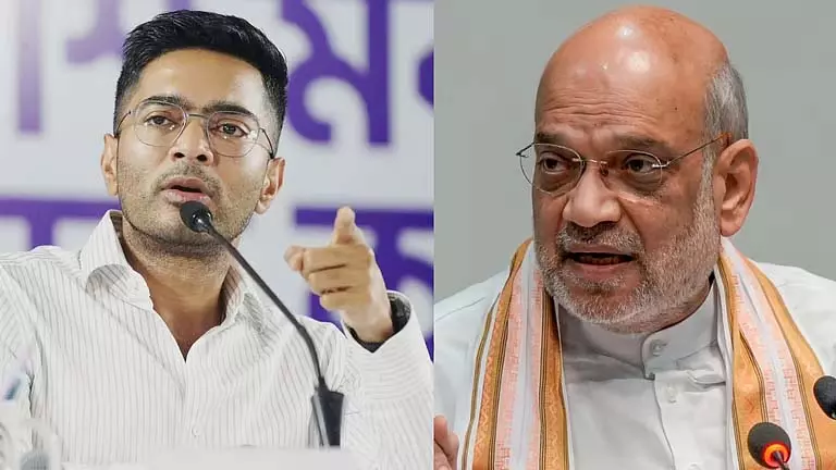 स्वर्णिम महाराष्ट्र, स्वर्णिम उत्तर प्रदेश क्यों नहीं है?, अभिषेक ने शाह के बयान की आलोचना की स्वर्णिम महाराष्ट्र, स्वर्णिम उत्तर प्रदेश क्यों नहीं है?, अभिषेक ने शाह के बयान की आलोचना की