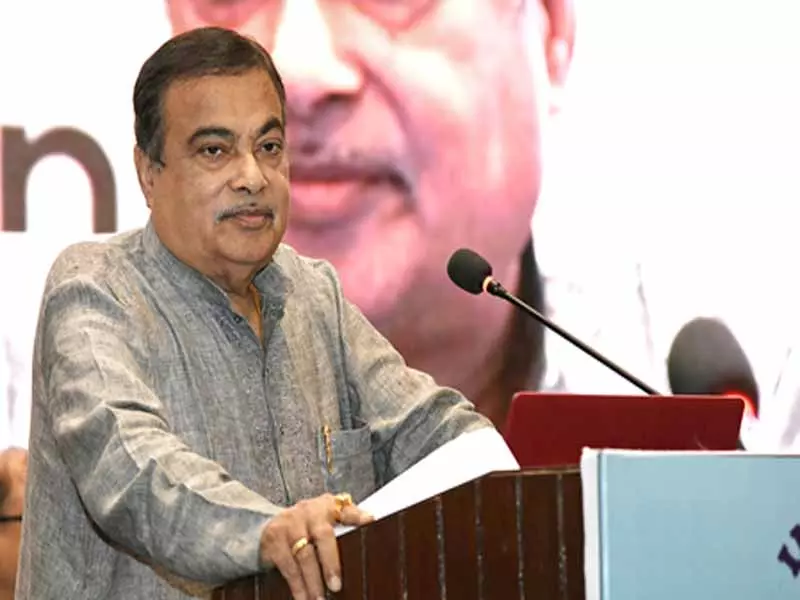 केंद्रीय मंत्री नितिन गडकरी ने भारत के पहले हाइड्रोजन हाईवे की शुरुआत की केंद्रीय मंत्री नितिन गडकरी ने भारत के पहले हाइड्रोजन हाईवे की शुरुआत की