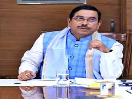Karnataka: जाति सर्वेक्षण पर जोशी का हमला, बोले विफल सरकार की ढाल Karnataka: जाति सर्वेक्षण पर जोशी का हमला, बोले विफल सरकार की ढाल