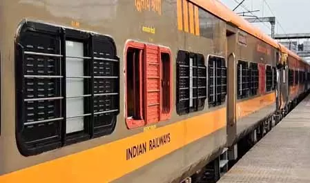 पीएम मोदी और रेल मंत्री अश्वनी वैष्णव शनिवार को अमृत भारत एक्सप्रेस को दिखाएंगे हरी झंडी पीएम मोदी और रेल मंत्री अश्वनी वैष्णव शनिवार को अमृत भारत एक्सप्रेस को दिखाएंगे हरी झंडी