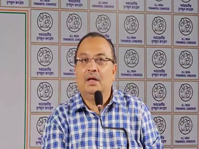 केंद्र सरकार पर बरसे टीएमसी नेता कुणाल घोष, सोनाली खातून मामले पर उठाए सवाल केंद्र सरकार पर बरसे टीएमसी नेता कुणाल घोष, सोनाली खातून मामले पर उठाए सवाल