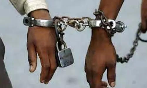 Bihar: नशे के खिलाफ पुलिस का अभियान, 9 गिरफ्तार