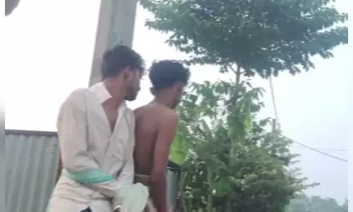 लड़की घर से भागी तो एक परिवार के साथ बर्बरता, भीड़ को नहीं आई दया