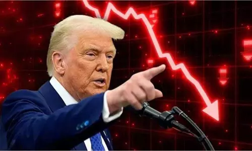 विश्व :डोनाल्ड ट्रंप के नए Tariffs ऐलान के बाद शेयर बाजार में मचा कोहराम विश्व :डोनाल्ड ट्रंप के नए Tariffs ऐलान के बाद शेयर बाजार में मचा कोहराम