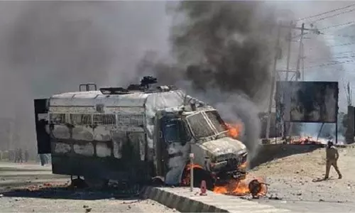 Ladakh: दुर्घटना में 4 युवकों की मौत, LAHDC प्रमुख ने गहरी संवेदना व्यक्त की Ladakh: दुर्घटना में 4 युवकों की मौत, LAHDC प्रमुख ने गहरी संवेदना व्यक्त की