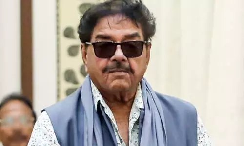 देवानंद के मार्गदर्शन और प्रोत्साहन के लिए हमेशा आभारी रहूंगा : शत्रुघ्न सिन्हा देवानंद के मार्गदर्शन और प्रोत्साहन के लिए हमेशा आभारी रहूंगा : शत्रुघ्न सिन्हा