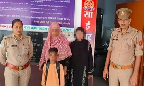 Lucknow: तीन दिन में 12 लोगों को परिवार से मिलाने में पुलिस सफल Lucknow: तीन दिन में 12 लोगों को परिवार से मिलाने में पुलिस सफल