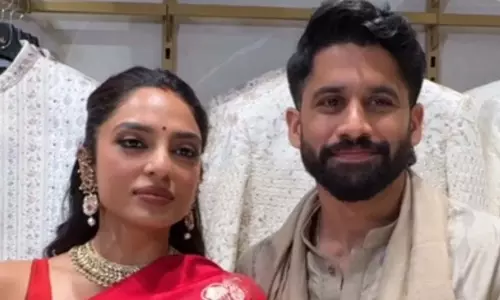 Naga Chaitanya के साथ दुल्हन की लाल साड़ी में शोभिता धुलिपाला का जलवा