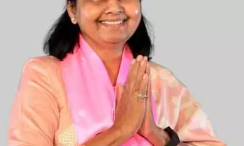 Hyderabad: जुबली हिल्स उपचुनाव के लिए सुनीता बीआरएस उम्मीदवार हैं Hyderabad: जुबली हिल्स उपचुनाव के लिए सुनीता बीआरएस उम्मीदवार हैं