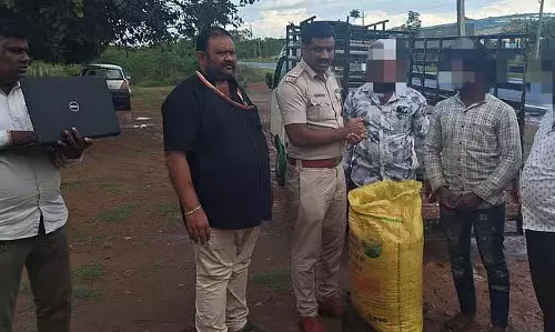 Santhemarahalli : राशन के चावल का अवैध परिवहन करने के आरोप में एक व्यक्ति गिरफ्तार Santhemarahalli : राशन के चावल का अवैध परिवहन करने के आरोप में एक व्यक्ति गिरफ्तार