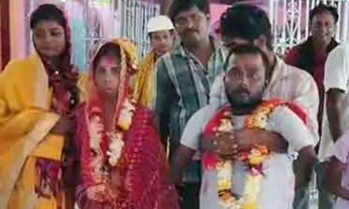 Odisha: प्यार शारीरिक आकर्षण से परे, दिव्यांग जोड़े ने किया साबित Odisha: प्यार शारीरिक आकर्षण से परे, दिव्यांग जोड़े ने किया साबित