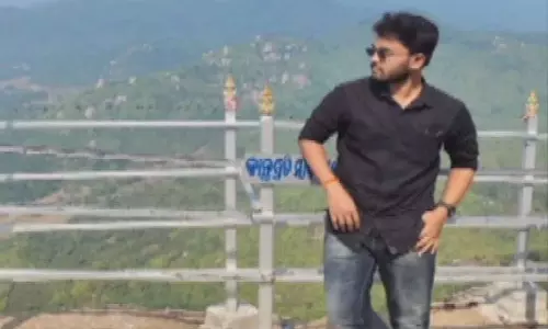 Odisha: रायगढ़ में किराए के मकान में फंदे से लटका मिला बी.टेक छात्र Odisha: रायगढ़ में किराए के मकान में फंदे से लटका मिला बी.टेक छात्र