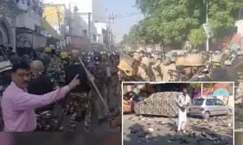 जुमे की नमाज के बाद Bareilly में प्रदर्शन हिंसक, पुलिस ने लाठीचार्ज किया