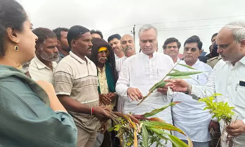 Karnataka : मंत्री प्रियांक खड़गे ने बाढ़ की स्थिति का निरीक्षण किया