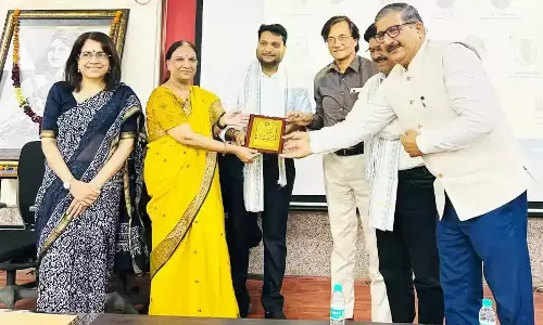 New Delhi: लक्ष्मीबाई कॉलेज ने किया राष्ट्रीय संगोष्ठी का शुभारंभ