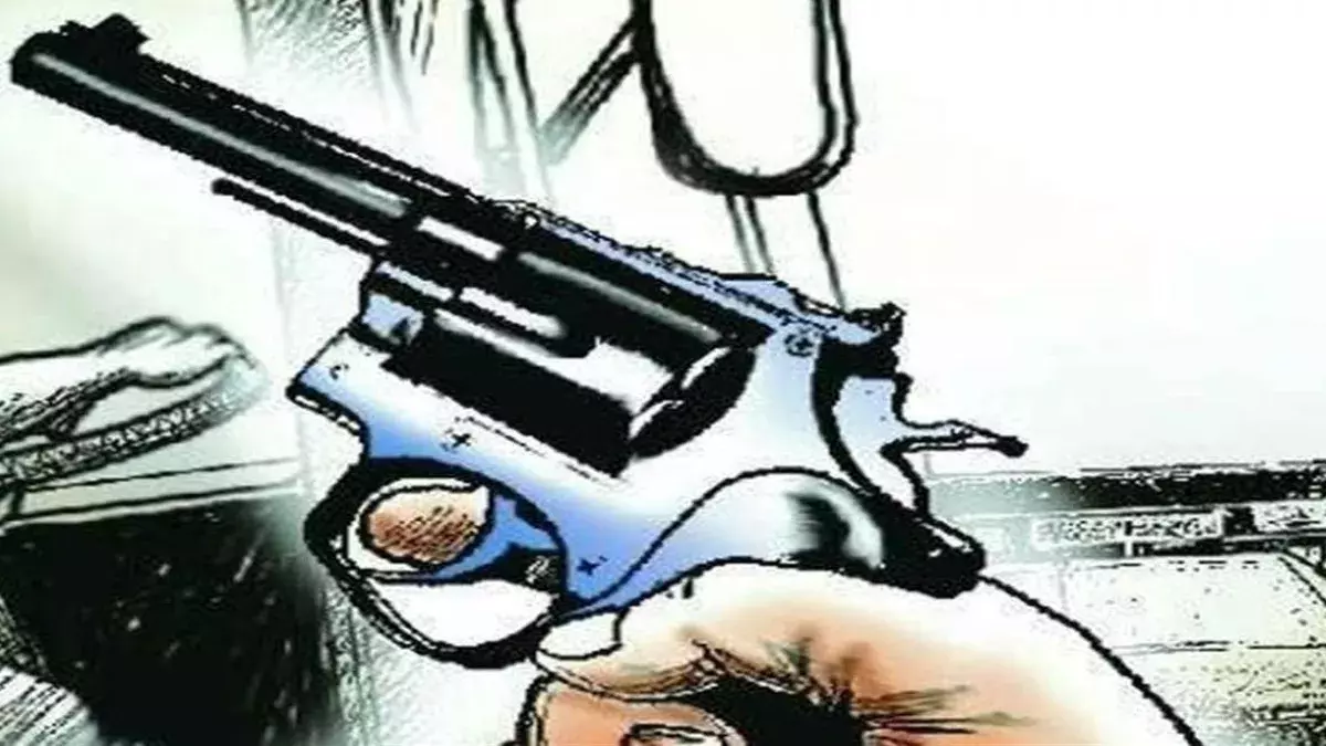 Gurugram: हेड कांस्टेबल के खिलाफ खुलासा, फ्लैट से मिला अवैध सामान