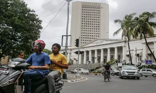 भारत का विदेशी मुद्रा भंडार 396 मिलियन डॉलर घटकर 702.57 बिलियन डॉलर रह गया