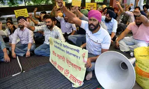 Ludhiana: किसान, पशुपालन मेले से पहले छात्रों ने अनिश्चितकालीन हड़ताल शुरू की
