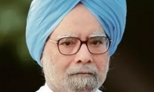 राष्ट्रीय सेवा में मनमोहन सिंह के योगदान को दी गई सम्मान
