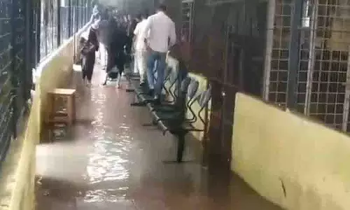 कोटी ईएनटी अस्पताल में बाढ़ कांग्रेस सरकार की उपेक्षा को उजागर करती: Harish Rao