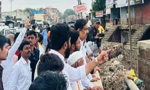 Jayant Patil ने किसानों के लिए 50,000 रुपये प्रति एकड़ सहायता की मांग की Jayant Patil ने किसानों के लिए 50,000 रुपये प्रति एकड़ सहायता की मांग की