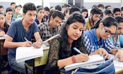 एक दिन पहले.. इंटर के छात्रों के लिए दशहरा की छुट्टियां एक दिन पहले.. इंटर के छात्रों के लिए दशहरा की छुट्टियां