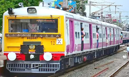 पूजा के दौरान सियालदह से विभिन्न स्टेशनों के लिए विशेष ट्रेनें