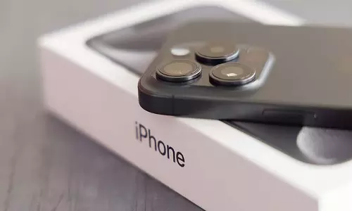 iPhone 16 Pro Max हल्के कचरे के थैले से बरामद