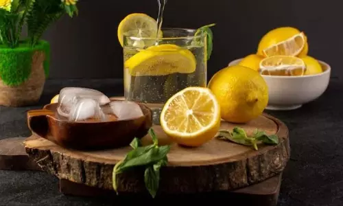 नींबू पानी: छोटा पेय, बड़े फायदे – जानें क्यों है ये Health के लिए वरदान नींबू पानी: छोटा पेय, बड़े फायदे – जानें क्यों है ये Health के लिए वरदान