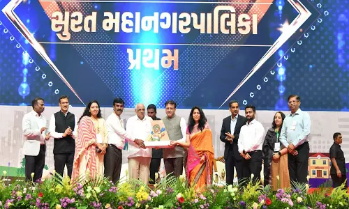 गुजरात के CM ने 8 नगर निगमों और 16 नगर पालिकाओं को निर्मल गुजरात पुरस्कार प्रदान किए