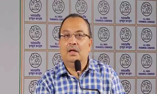 केंद्र सरकार पर बरसे टीएमसी नेता कुणाल घोष, सोनाली खातून मामले पर उठाए सवाल केंद्र सरकार पर बरसे टीएमसी नेता कुणाल घोष, सोनाली खातून मामले पर उठाए सवाल