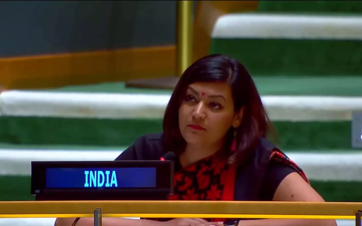 UN के मंच से भारत ने आतंकवाद पर पाकिस्तान की फिर खोली पोल, PM शहबाज के भाषण पर करारा पलटवार किया UN के मंच से भारत ने आतंकवाद पर पाकिस्तान की फिर खोली पोल, PM शहबाज के भाषण पर करारा पलटवार किया