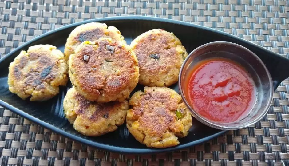 Makhana Tikki: उपवास के लिए एक स्वादिष्ट और स्वास्थ्यवर्धक नाश्ता विकल्प Makhana Tikki: उपवास के लिए एक स्वादिष्ट और स्वास्थ्यवर्धक नाश्ता विकल्प