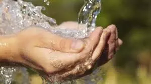 Chandigarh : पीने के पानी के कारण बिगड़ी कई बच्चों की तबीयत,मची हाहाकार Chandigarh : पीने के पानी के कारण बिगड़ी कई बच्चों की तबीयत,मची हाहाकार