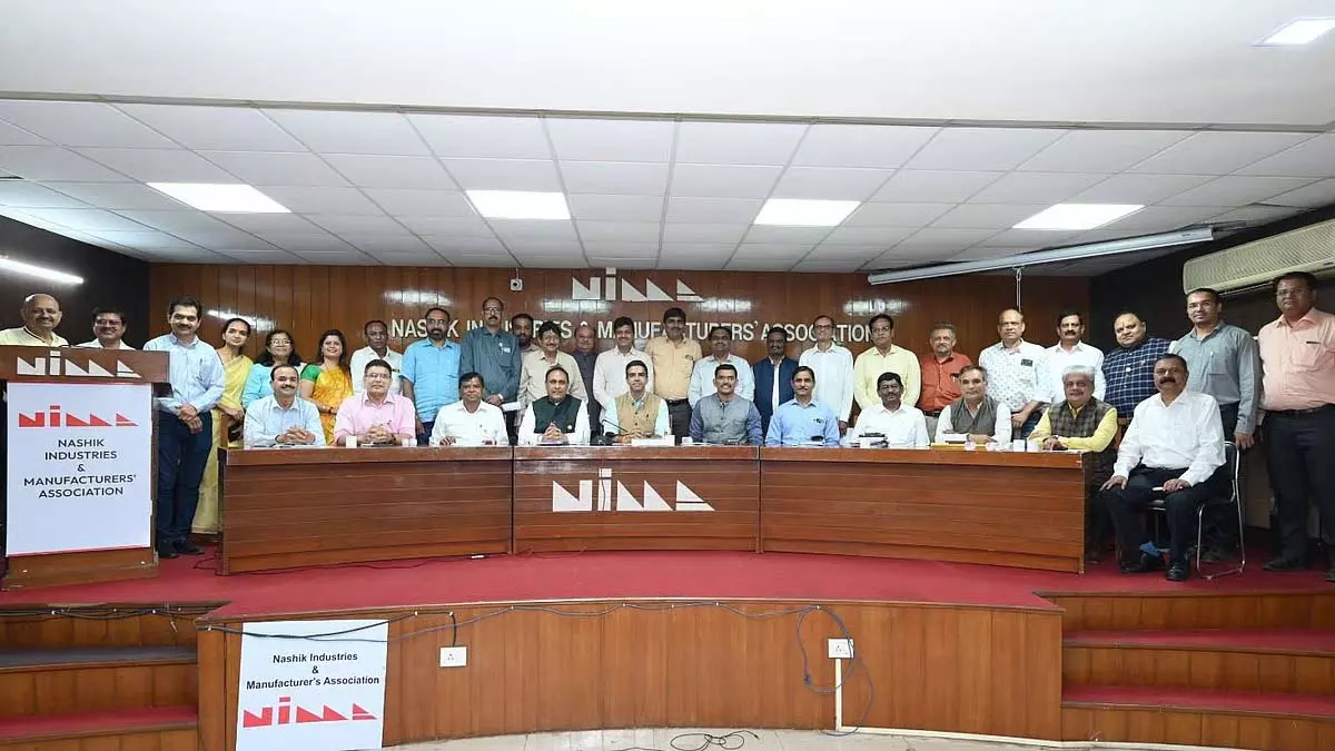 Nashik : कलेक्टर ने उद्यमियों की समस्याओं के समाधान के लिए विशेष प्रकोष्ठ की घोषणा की Nashik : कलेक्टर ने उद्यमियों की समस्याओं के समाधान के लिए विशेष प्रकोष्ठ की घोषणा की