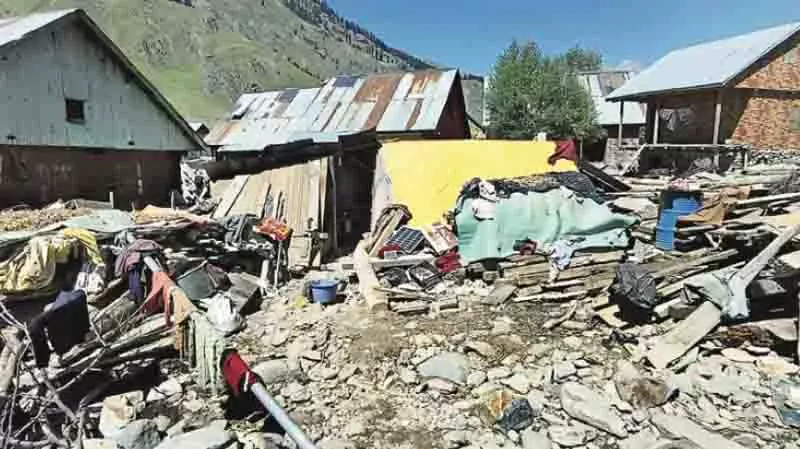 बादल फटने के एक महीने बाद भी Margi गांव मलबे में दबा, निराशा बादल फटने के एक महीने बाद भी Margi गांव मलबे में दबा, निराशा
