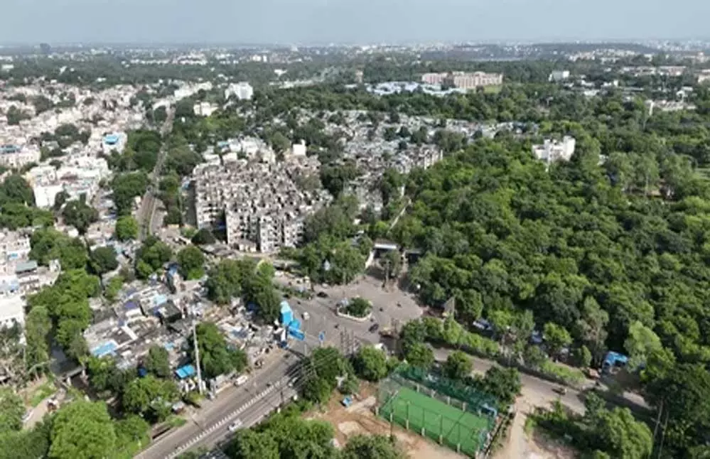 Bhopal: ग्रीन कॉलोनी में खुले स्पेस की नई शर्त लागू Bhopal: ग्रीन कॉलोनी में खुले स्पेस की नई शर्त लागू