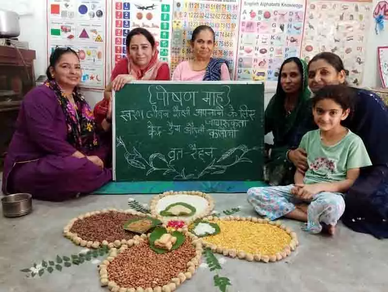 Nurpur के पोषण अभियान में स्वस्थ खान-पान की आदतें केंद्र में Nurpur के पोषण अभियान में स्वस्थ खान-पान की आदतें केंद्र में