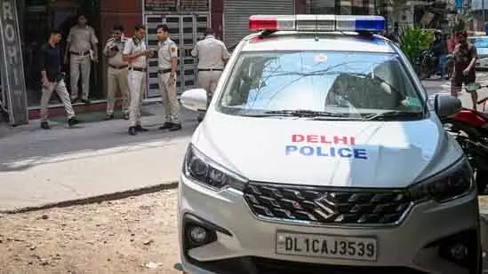 Delhi: सुबह की सैर पर निकले 55 वर्षीय व्यक्ति की गोली मारकर हत्या Delhi: सुबह की सैर पर निकले 55 वर्षीय व्यक्ति की गोली मारकर हत्या