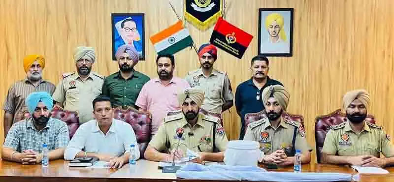 Ludhiana: आप नेता के घर पर हमले के आरोप में तीन गिरफ्तार Ludhiana: आप नेता के घर पर हमले के आरोप में तीन गिरफ्तार