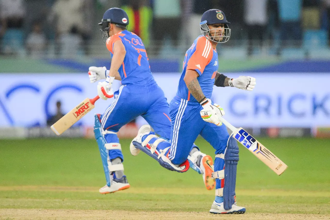 Asia Cup: निस्सानका का शतक बेकार, भारत ने सुपर ओवर में श्रीलंका को हराया, अजेय रहा Asia Cup: निस्सानका का शतक बेकार, भारत ने सुपर ओवर में श्रीलंका को हराया, अजेय रहा