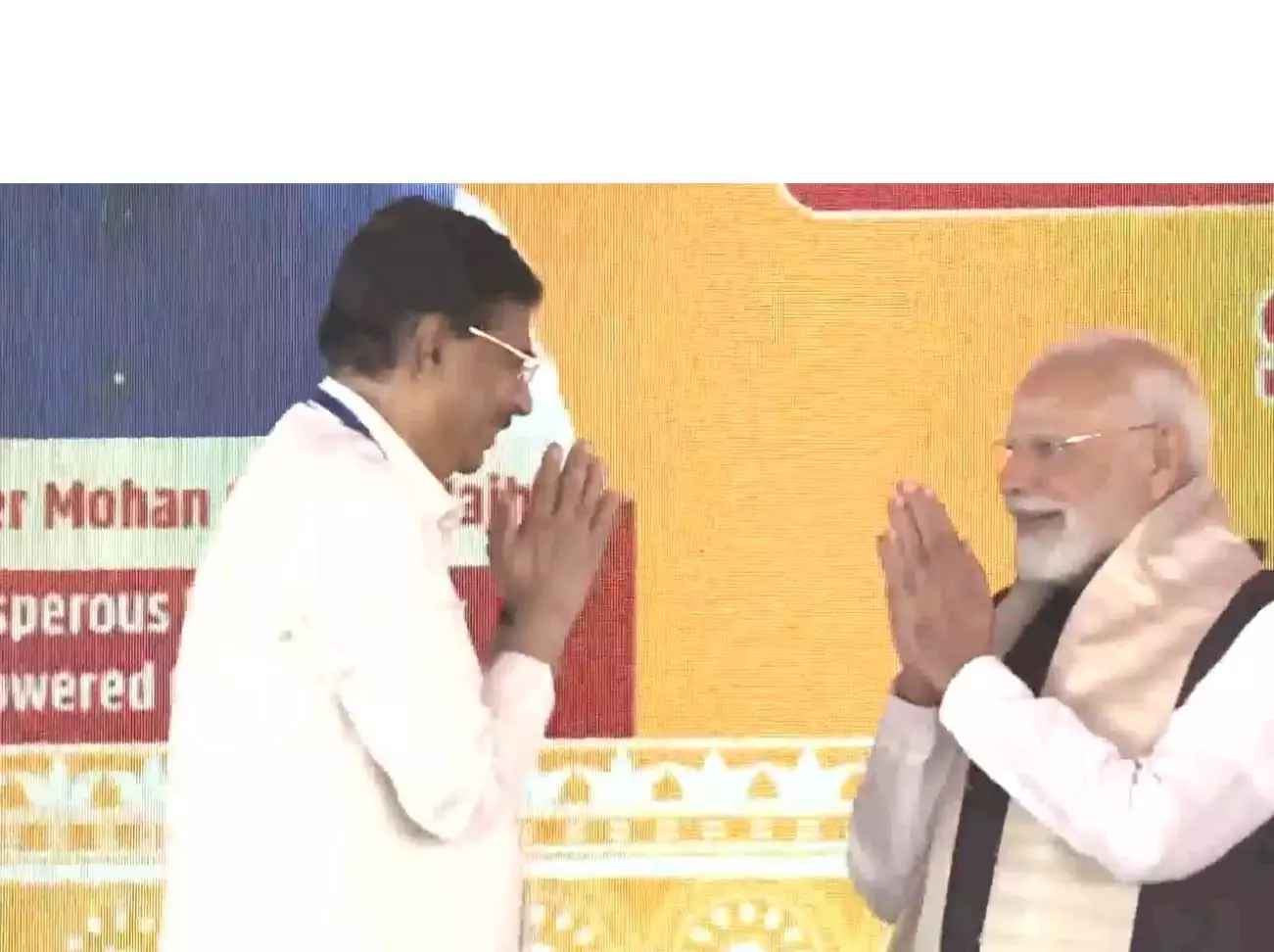 राज्यपाल हरि बाबू कंभमपति और सीएम मांझी ने PM मोदी का किया अभिनंदन राज्यपाल हरि बाबू कंभमपति और सीएम मांझी ने PM मोदी का किया अभिनंदन
