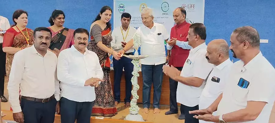 नवीकरणीय ऊर्जा के उपयोग को प्राथमिकता दें: K.P. Anshumanath नवीकरणीय ऊर्जा के उपयोग को प्राथमिकता दें: K.P. Anshumanath