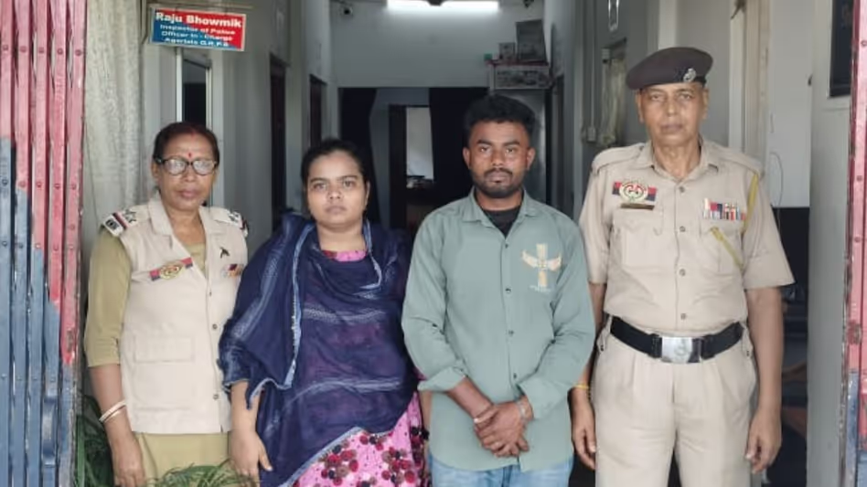 Tripura : अगरतला रेलवे स्टेशन पर बांग्लादेशी महिला और भारतीय दलाल गिरफ्तार Tripura : अगरतला रेलवे स्टेशन पर बांग्लादेशी महिला और भारतीय दलाल गिरफ्तार