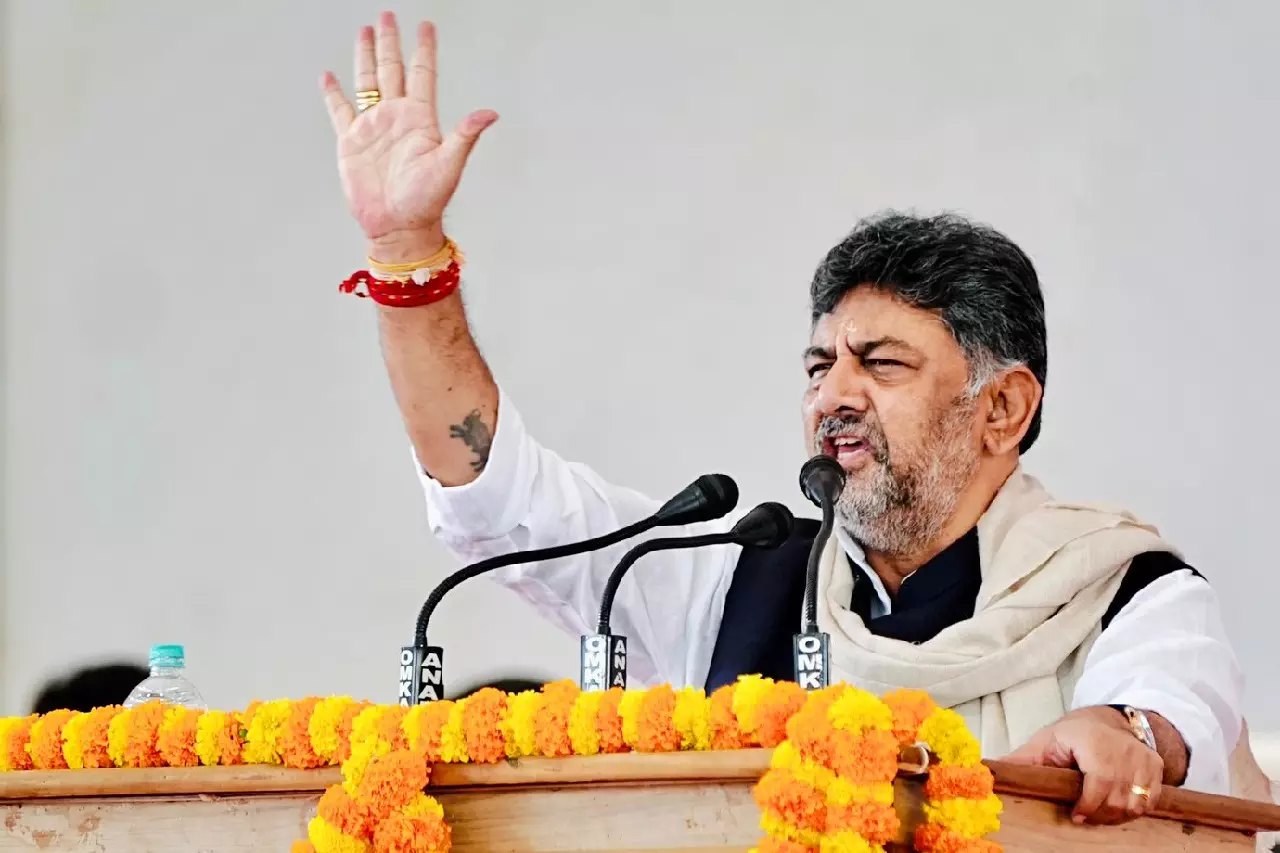 धर्मस्थल विवाद में नई झड़प, डीके शिवकुमार ने खुलासा किया धर्मस्थल विवाद में नई झड़प, डीके शिवकुमार ने खुलासा किया