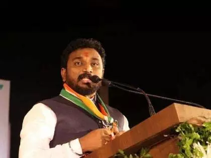 “सोनू सूद पंजाब की मदद के लिए आए, मराठी कलाकारों को मराठवाड़ा की मदद करनी चाहिए”: Amol Mitkari “सोनू सूद पंजाब की मदद के लिए आए, मराठी कलाकारों को मराठवाड़ा की मदद करनी चाहिए”: Amol Mitkari