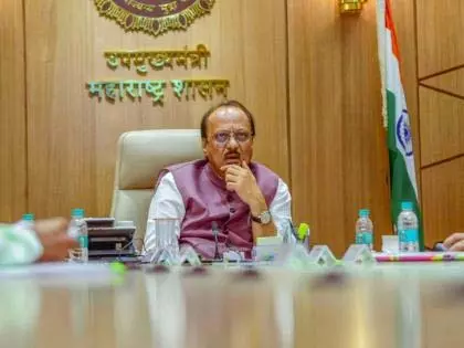 Ajit Pawar ने वीडियो कॉन्फ्रेंसिंग के माध्यम से बाढ़ पीड़ितों के लिए समर्थन का वादा किया Ajit Pawar ने वीडियो कॉन्फ्रेंसिंग के माध्यम से बाढ़ पीड़ितों के लिए समर्थन का वादा किया