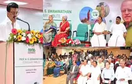 स्टालिन ने कृषि वैज्ञानिक एमएस स्वामीनाथन को शताब्दी स्मारक पर श्रद्धांजलि दी स्टालिन ने कृषि वैज्ञानिक एमएस स्वामीनाथन को शताब्दी स्मारक पर श्रद्धांजलि दी