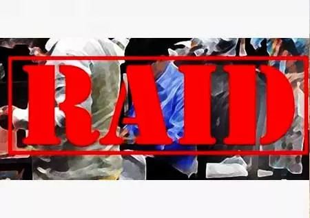 RAID: इंदाना गांव में पुलिस पर पथराव, 14 हिरासत में RAID: इंदाना गांव में पुलिस पर पथराव, 14 हिरासत में